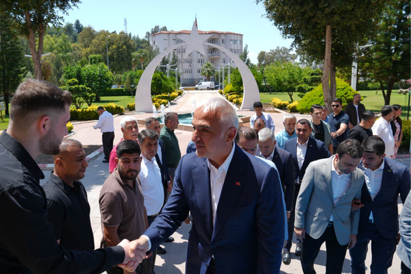 Bakan Ersoy, Serik’te nikah şahidi oldu