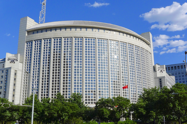 Çin ve KDHC dostluk antlaşmasının 65. yılında üst düzey ziyaret