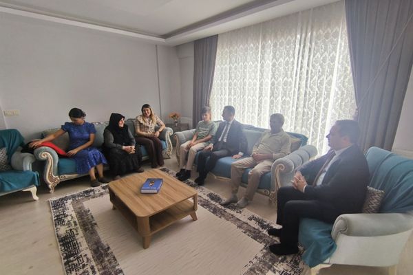 Vali Aktaş’tan Şehit babasına Babalar Günü ziyareti