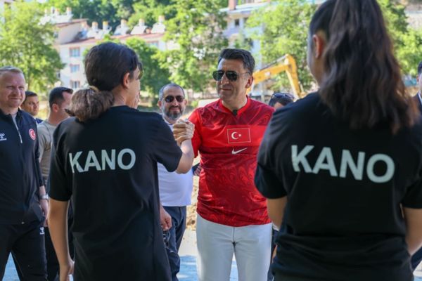 Tunceli’de Kano Akarsu Slalom Bahar Kupası başladı