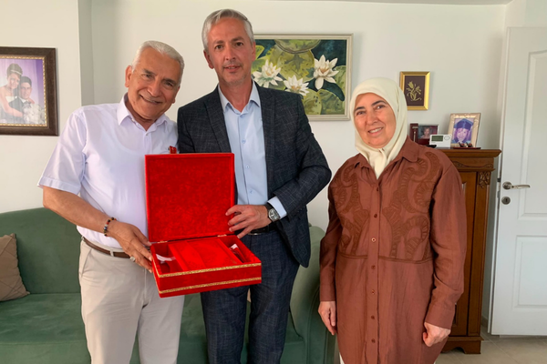 İzmit Belediyesi’nden Gazilere vefa ziyareti