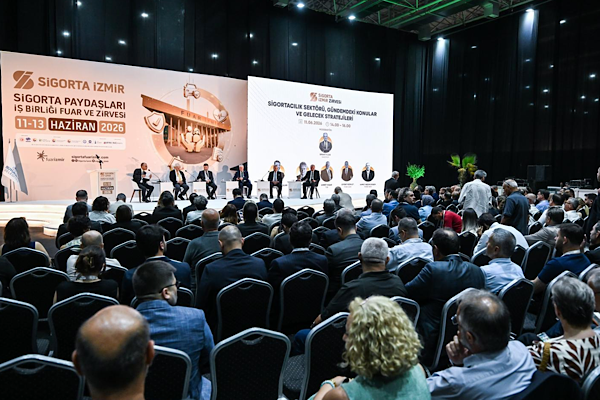 Sigorta İzmir, sektörün geleceğine ışık tuttu