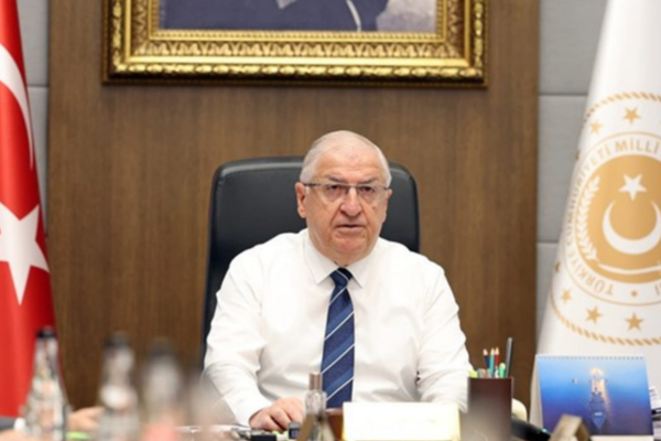 Bakan Güler, Irak Tümgenerali Khalil ile görüştü