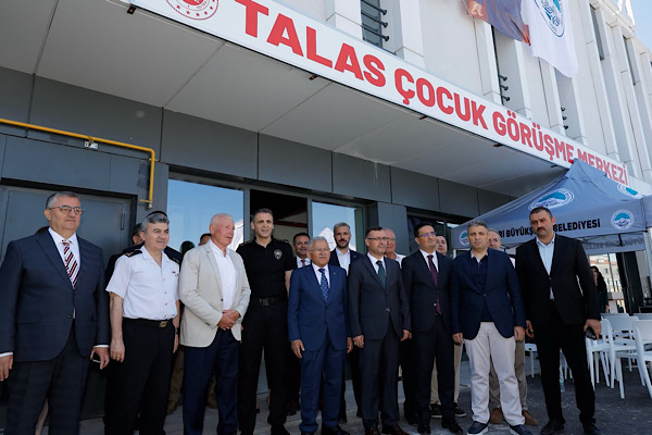Büyükkılıç, Talas Çocuk Görüşme Merkezi’nin açılışına katıldı