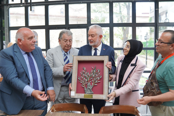 Isparta’da mübadil torunları ziyaret gerçekleştirdi
