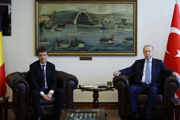 Cumhurbaşkanı Erdoğan, Romanya Cumhurbaşkanı Dan ile görüştü