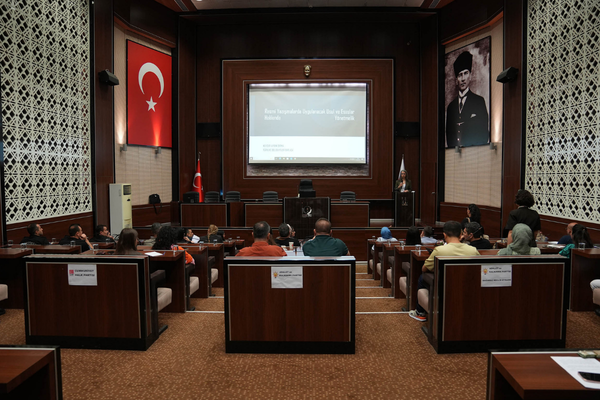 Keçiören’de, belediye personeline resmi yazışma eğitimi