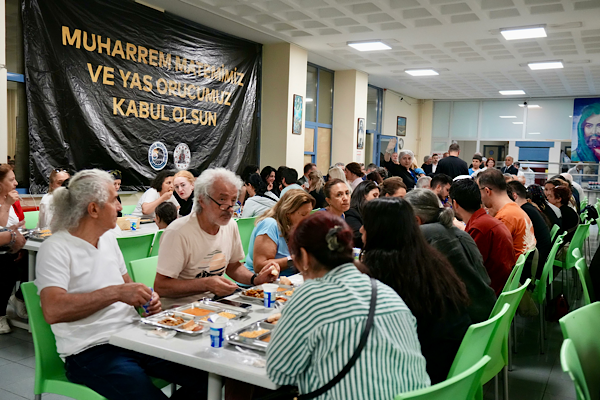 Kartal Cemevi’nde Muharrem ayının ilk orucu açıldı
