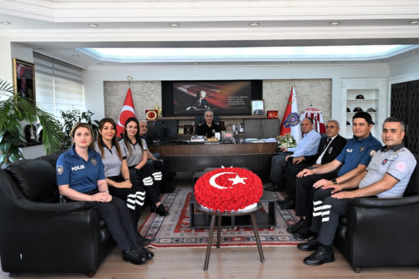 Batman’da “Özel Güvenlik Haftası” kapsamında Vali Canalp’e ziyaret
