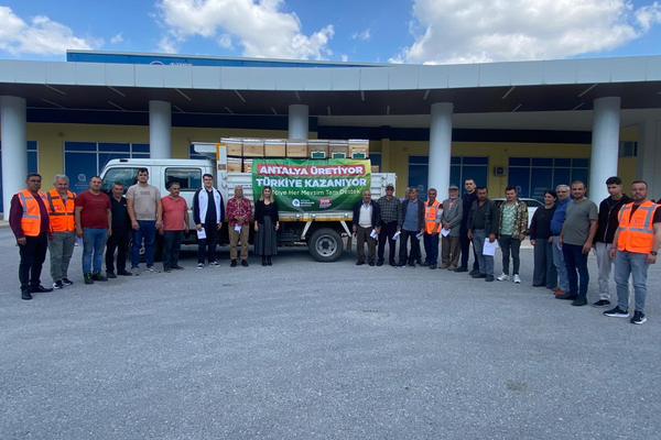 Antalya’da 136 üreticiye 408 arı kovanı desteği