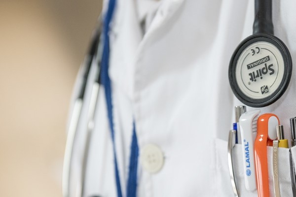 Sağlık Bakanlığı’ndan “diş hekimlerinin uzmanlık sürecine” ilişkin açıklama