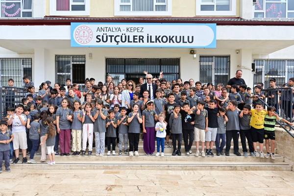 Başkan Kocagöz, Sütçüler İlkokulu’nu ziyaret etti