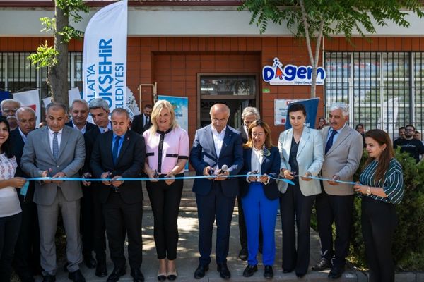Malatya’da gençler için dijital kariyer merkezi hizmete açıldı