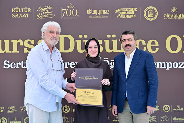 Bursa Düşünce Okulu, eğitim dönemini tamamladı