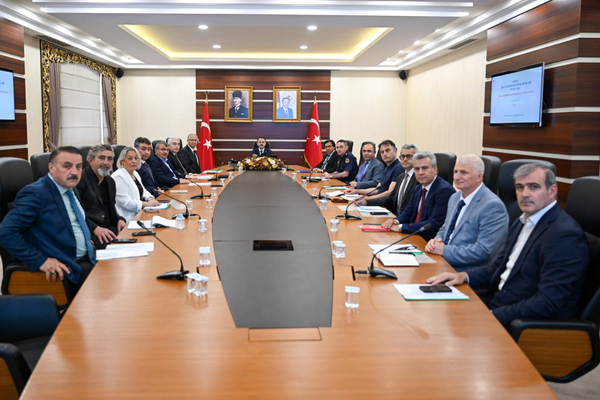 YKS öncesi koordinasyon toplantısı Vali Aktaş başkanlığında yapıldı