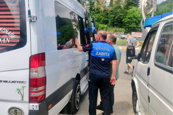 Giresun’da filmli dolmuşlara sıkı denetim