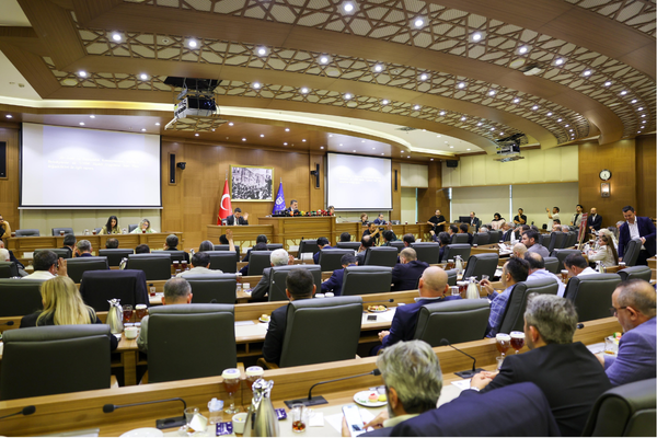 Bursa Büyükşehir Belediyesi Meclisi, Başkan Vekili Biba başkanlığında toplandı