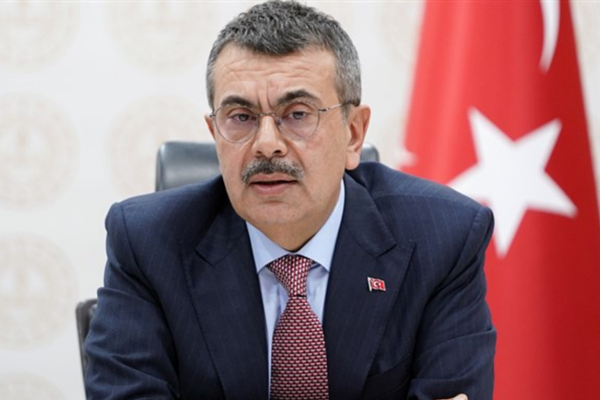 Tekin: Eğitim ailemizle omuz omuza çalışmalarımızı sürdürüyoruz