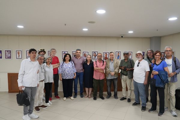Kartal’da “Portre Karikatür ve İllüstrasyon Sergisi” açıldı