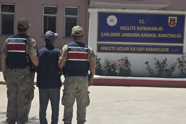 Şanlıurfa’da 4 yıl 7 ay kesinleşmiş hapis cezası bulunan şahıs yakalandı