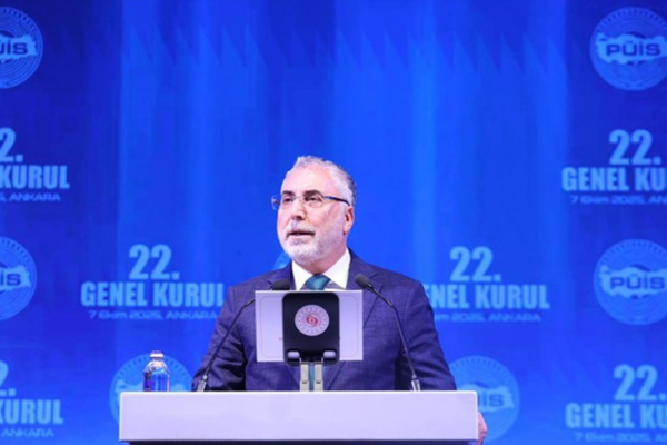 Bakan Işıkhan, Ardahan’da taziye ziyaretinde bulundu