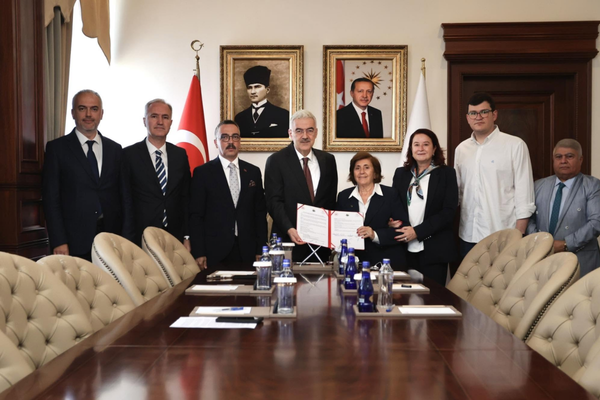 İnegöl’e 7 birimli yeni Aile Sağlığı Merkezi için protokol imza töreni düzenlendi