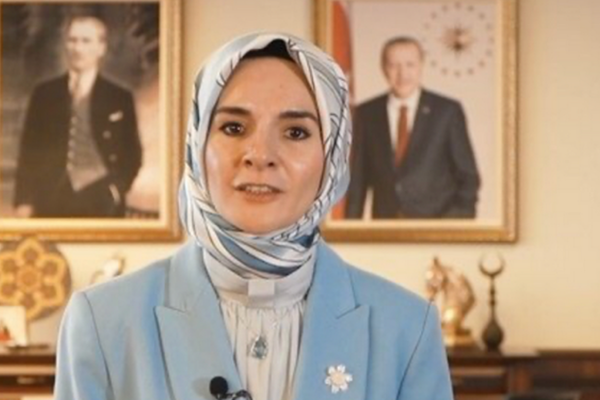 Bakan Göktaş, Gönül Elçileri Koruyucu Aile Çalıştayı’nın açılışını yaptı