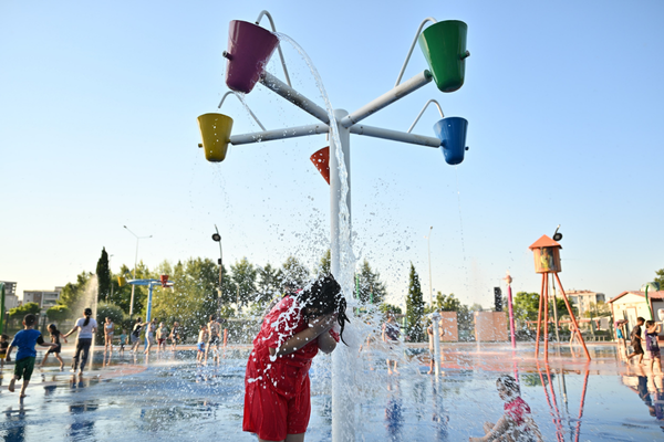 Manisa’da Fresh Park hizmete açıldı
