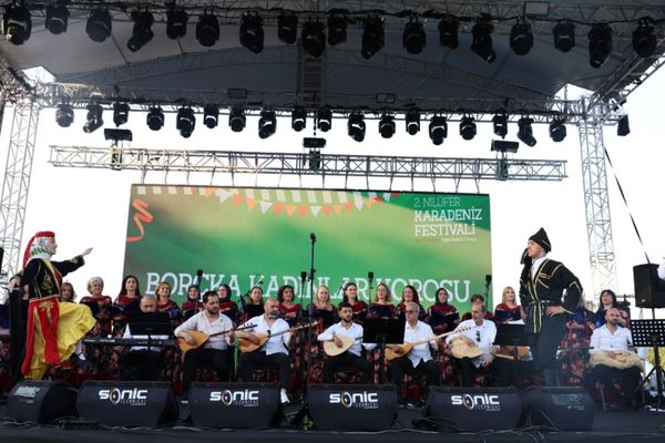 Nilüfer’de Karadeniz Festivali ikinci gününde yoğun katılımla sürdü