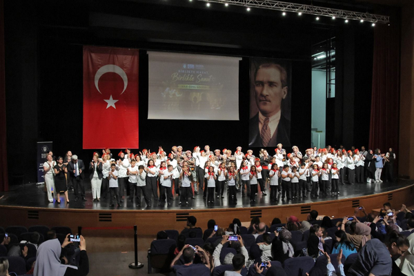 Bursa Büyükşehir Belediyesi’nden ailelere özel sanat gecesi