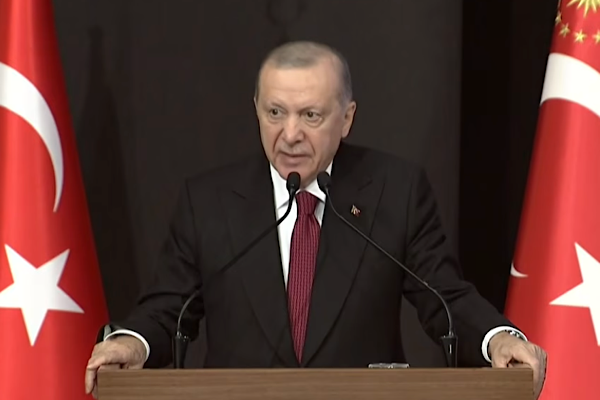 Erdoğan, Ermenistan Başbakanı Paşinyan ile görüştü