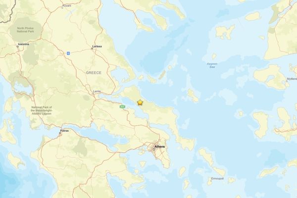 Yunanistan’da art arda iki deprem