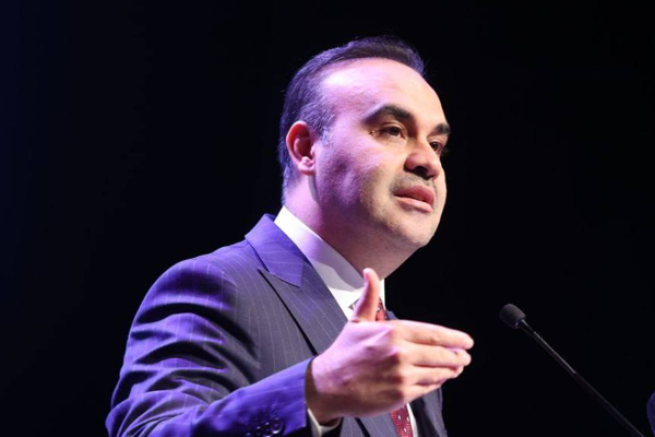 Bakan Kacır: İlk HIT-30 uluslararası resepsiyonu Paris’te düzenlendi