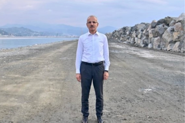 Bakan Uraloğlu, AB Komiseri Marta Kos ile görüştü