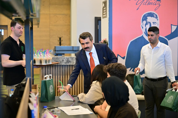 Yıldırım Belediye Başkanı Yılmaz’dan, LGS ve YKS öğrencilerine moral ziyareti