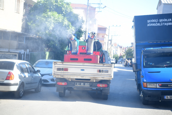 Çayırova’da vektörle mücadele sürüyor