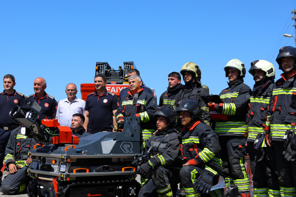 Samsun İtfaiyesi envanterine yangın söndürme robotu eklendi