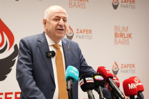 Özdağ: Türkiye’de hukuk devleti ve demokrasi tartışmaları derinleşiyor