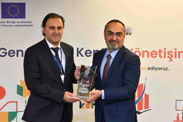 ABB’ye “Genç Dostu Kent İyi Yönetişim Ödülü” verildi