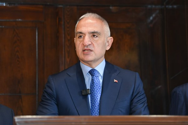 Bakan Ersoy’dan AK Parti Antalya Milletvekili Kemal Çelik’in ağabeyi için taziye mesajı