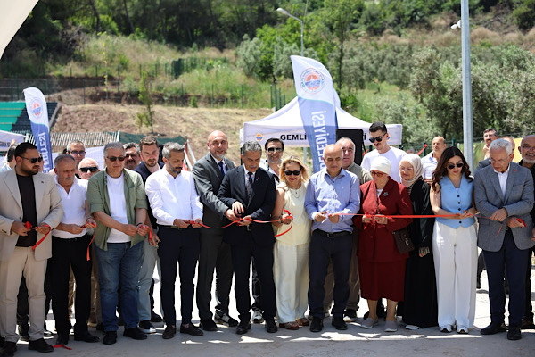 Gemlik’te Sahipsiz Hayvan Bakımevi ve Doğal Yaşam Alanı hizmete açıldı