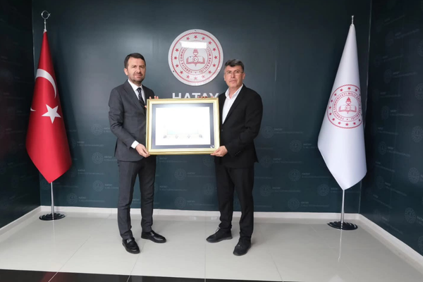 Basın İlan Kurumu Genel Müdürü Çay’dan Milli Eğitim Müdürü Tüysüz’e ziyaret