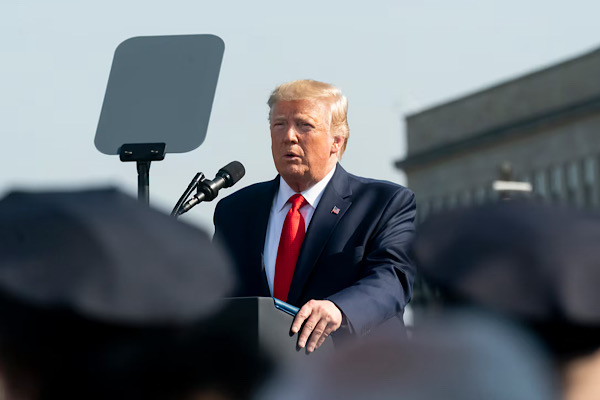 Tump: Eğer 60 gün içinde tamamlanmazsa, bombalamalara geri döneriz