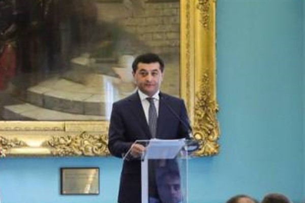 Özbekistan Dışişleri Bakanı Saidov, Singapur Başbakanı Wong ile görüştü