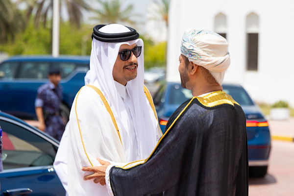 Al Thani, Umman Dışişleri Bakanı Al Busaidi ile bir araya geldi