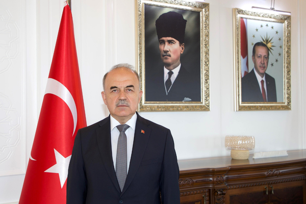 Vali Erol’dan YKS mesajı