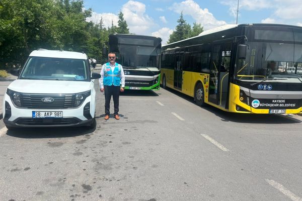 Kayseri Büyükşehir Belediyesi’nden YKS adaylarına ulaşım desteği