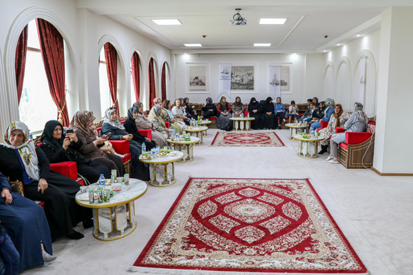 Van Büyükşehir Belediyesi yaşlıların hayat tecrübelerini dinledi