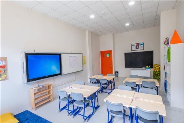 İstanbul’da 2,8 milyon öğrenci karne heyecanı yaşadı