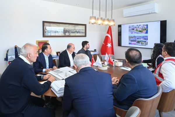 Ersoy: Sirkeci Garı’nı yeniden kültür ve sanatın merkezlerinden biri haline getiriyoruz